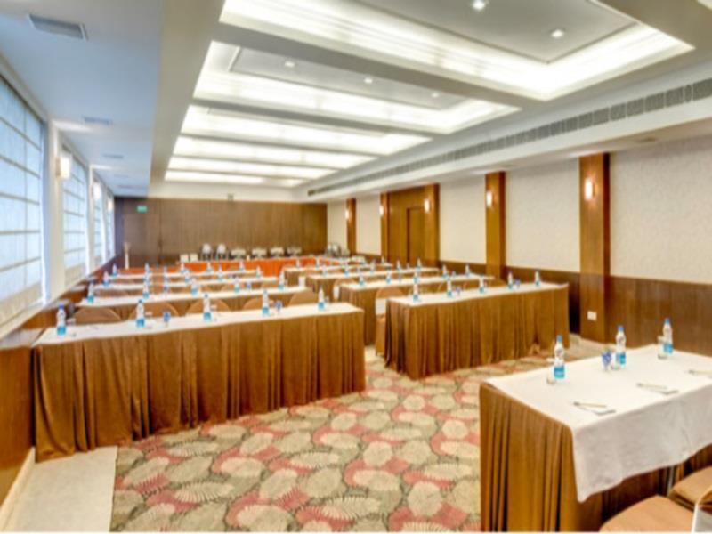 Hotel Hindusthan International, Калькутта Экстерьер фото