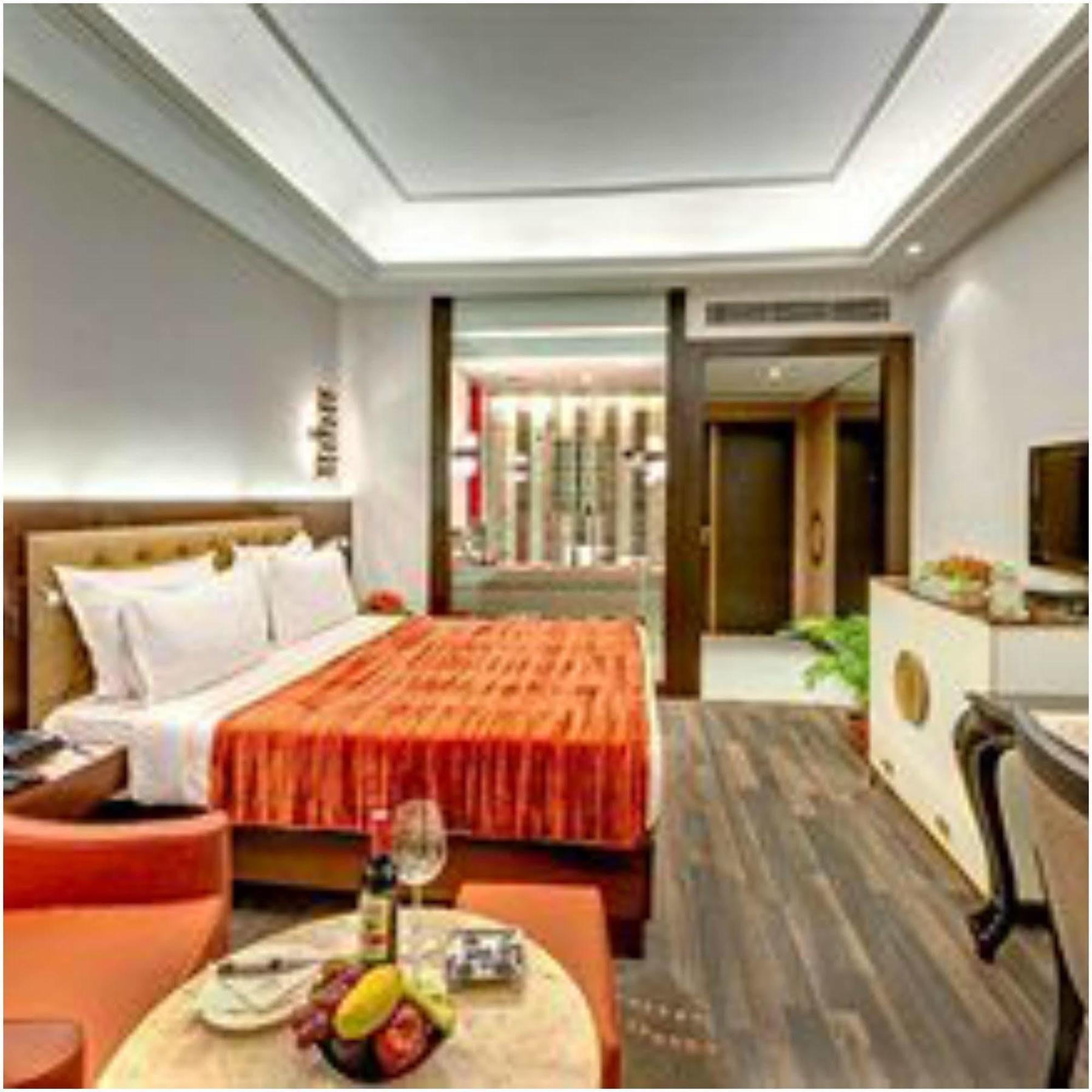 Hotel Hindusthan International, Калькутта Экстерьер фото