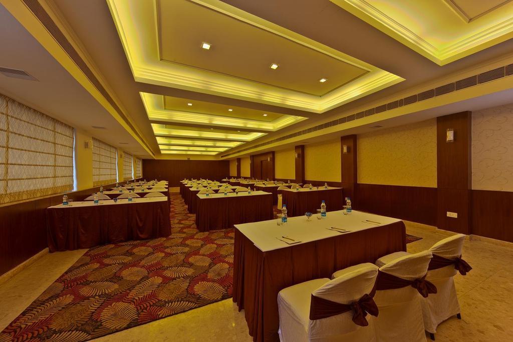 Hotel Hindusthan International, Калькутта Экстерьер фото